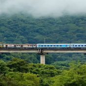 कोकण रेल्वे दुपदरीकरणाचा प्रस्ताव सादर