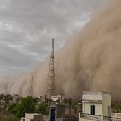 राजस्थानमध्ये भीषण धुळीचे वादळ