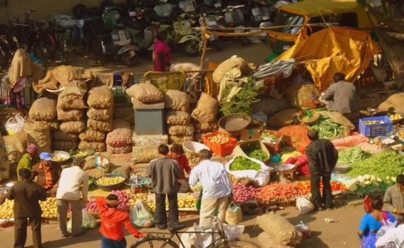 तीस नव्या बाजार समित्या बाजारात