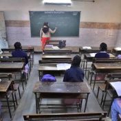 पटसंख्या वाढवण्यासाठी शाळा दत्तक योजना