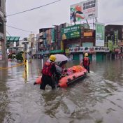 जपानमध्ये लाखो नागरिकांचे स्थलांतर