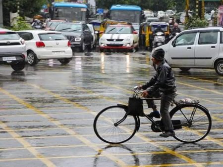 पुण्यात मोसमी पावसाचे आगमन