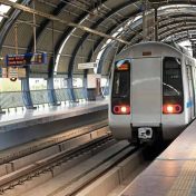 दिल्लीतील मेट्रो स्थानके बंद