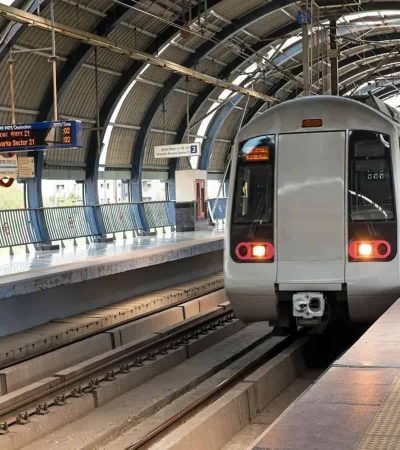 दिल्लीतील मेट्रो स्थानके बंद