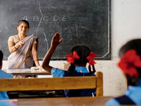 मराठी शाळांमध्ये शिक्षकांचा तीव्र तुटवडा