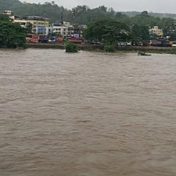 मुसळधार पावसाने रायगडात पूरस्थिती