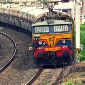 अकोलामार्गे दोन नव्या गाड्या धावणार