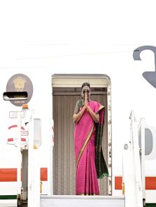राष्ट्रपतींचा पहिलाच मोल्दोव्हा दौरा