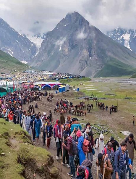 अमरनाथ यात्रा तात्पुरती  स्थगित