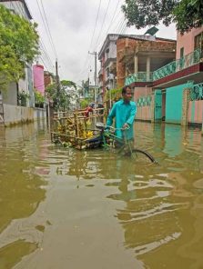 बांगलादेशात महापुराचा हाहाकार