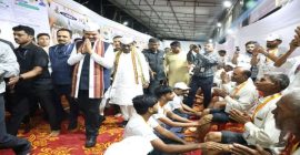 मुख्यमंत्री सहायता निधीतून वारकऱ्यांची सेवा