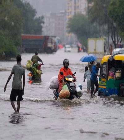 दिल्लीत मुसळधार पावसाचा हाहाकार