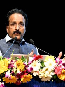 अंतराळ क्षेत्रात आत्मनिर्भरतेकडे वाटचाल