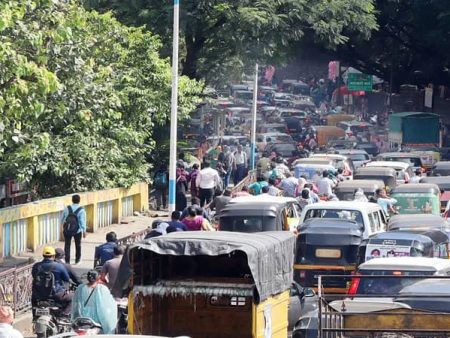 स्वारगेट परिसरात वाहतूक बदल