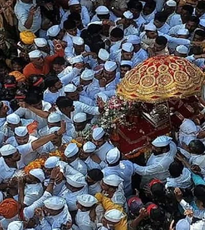 संत तुकाराम महाराजांच्या पालखीचे प्रस्थान