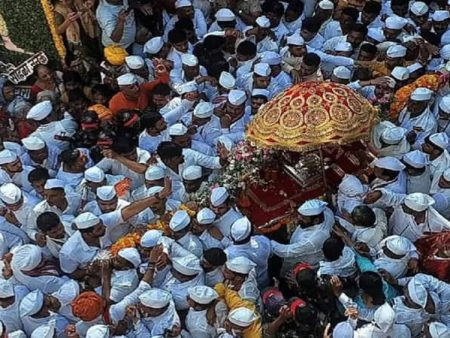 संत तुकाराम महाराजांच्या पालखीचे प्रस्थान