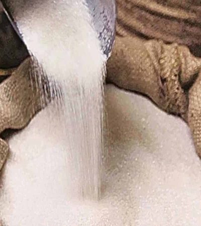 साखरसाठ्यावर केंद्राचे निर्बंध