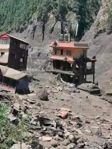 नेपाळ – तिबेट सीमेवर भीषण महापूर