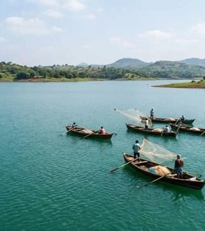 जलाशयातील मासेमारीत स्थानिकांना प्राधान्य