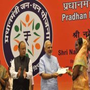 जनधन खात्यांमध्ये उत्तर प्रदेश अव्वल
