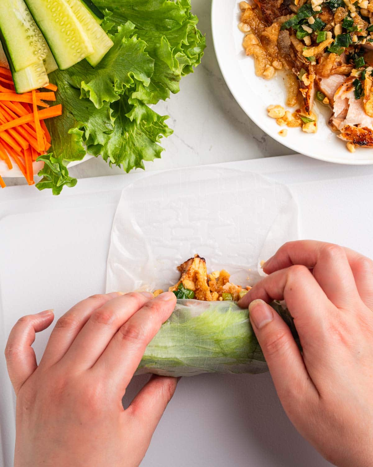 Process of rolling spring roll.