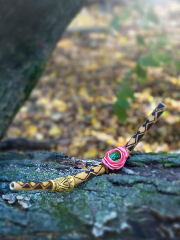 Handcrafted-Tribal-Gemstone-Tepi-wood