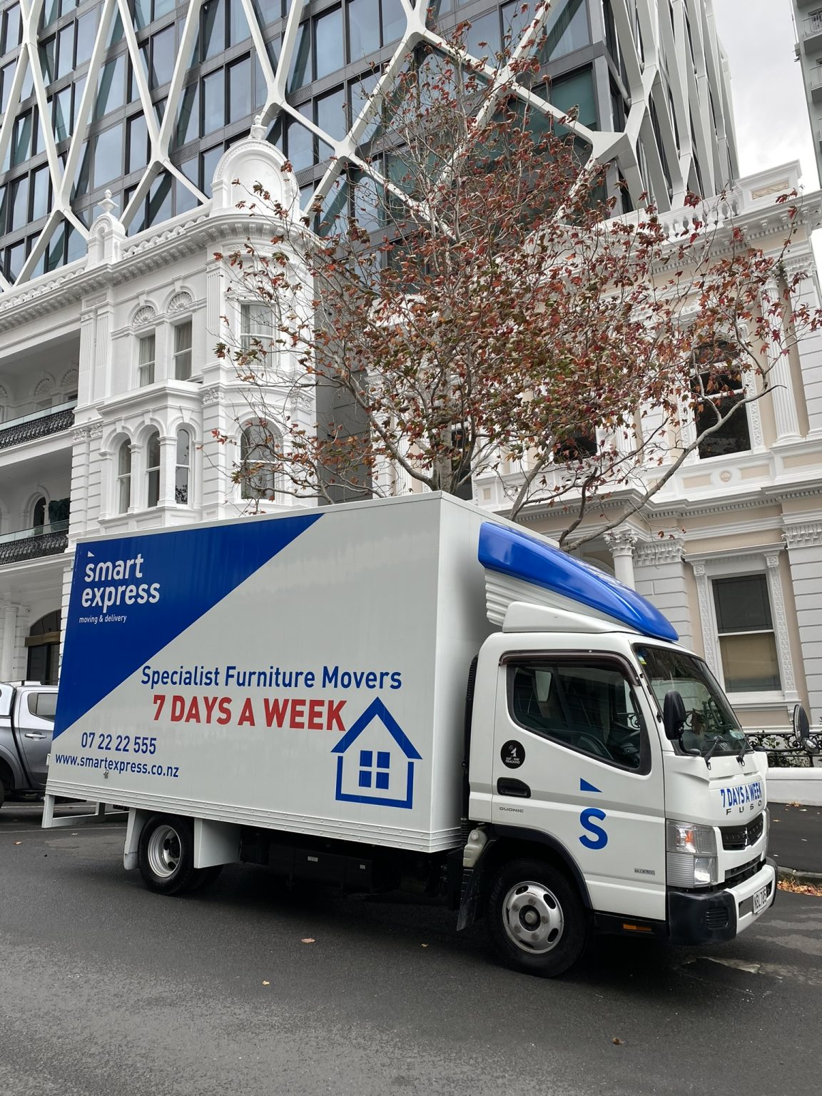 Hamilton mover