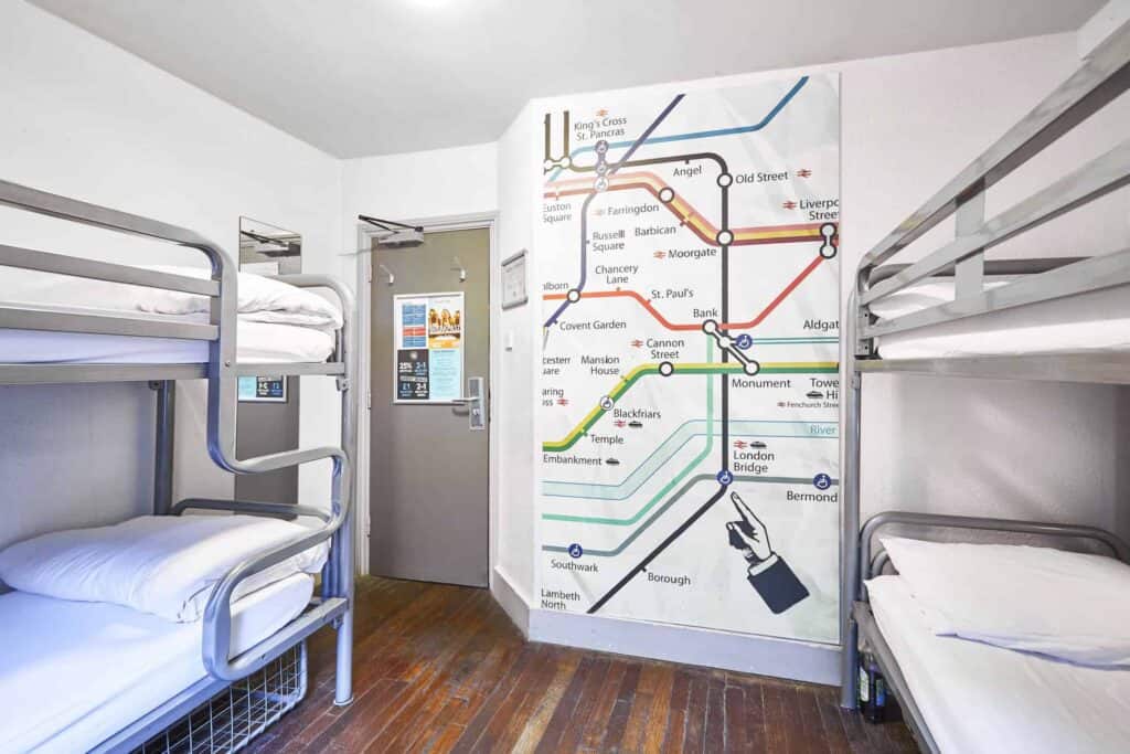 St Christopher's Inn London Bridge - The Inn dorm room with bunk beds and a London Underground map.