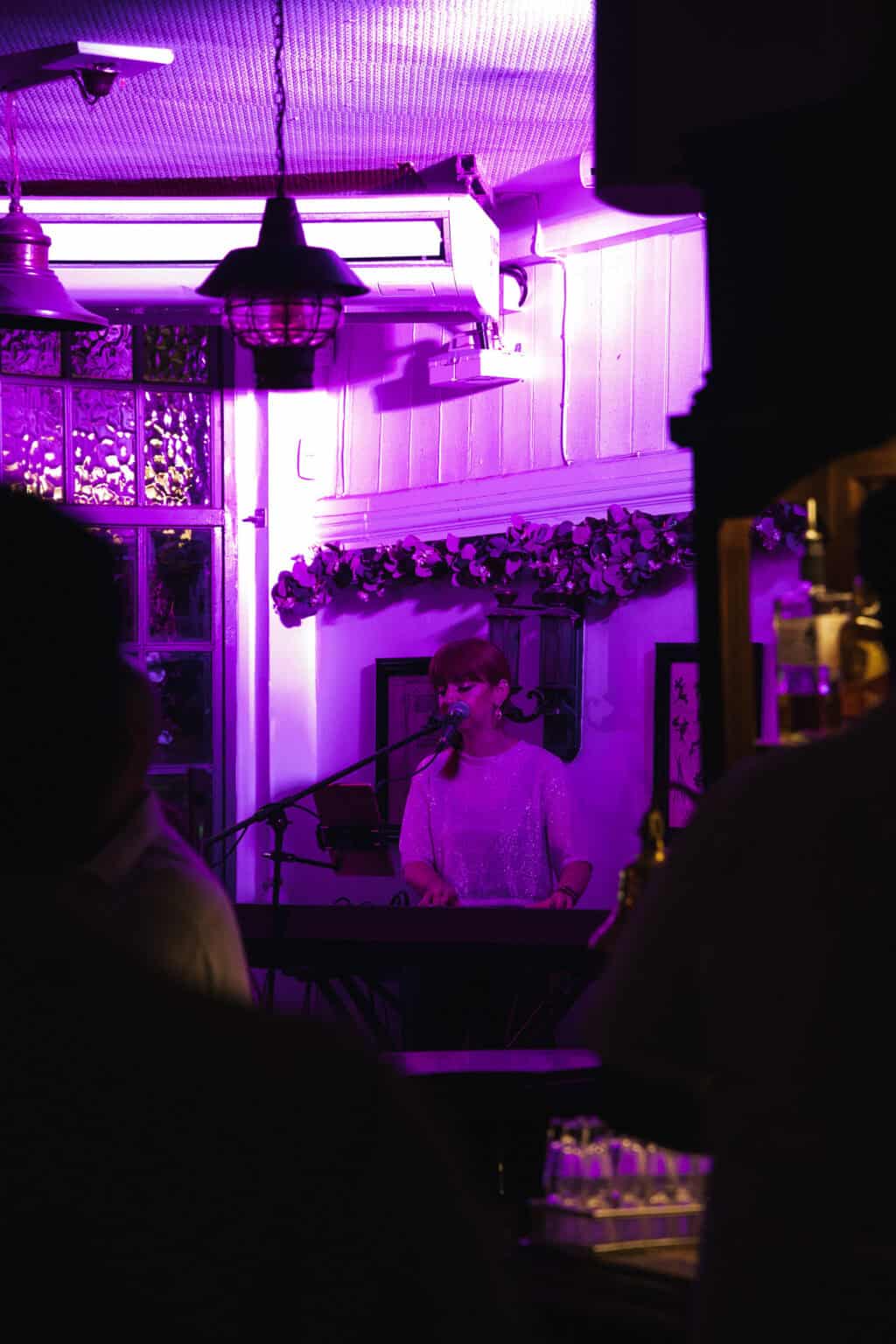 St Christopher's Inn London Bridge - The Inn traditional pub with live music and purple lighting.