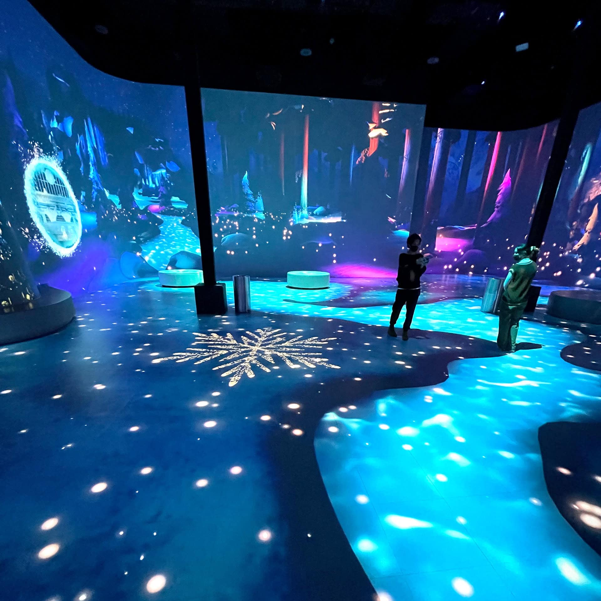 illum_room2photos_04