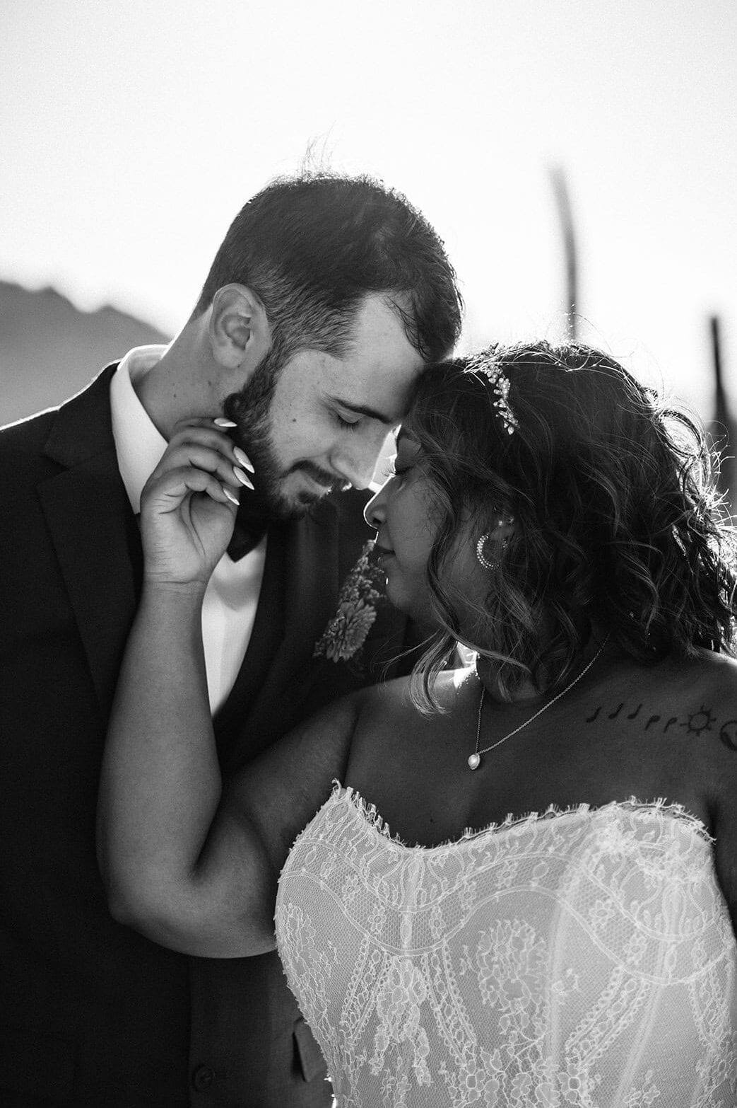Black and white portrait of wedding couple by Arizona Elopement Photographer Stratus Adventure Photography