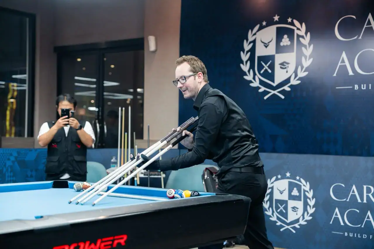 SUPER POWER pool table close-up