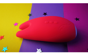 De we-vibe gala is een ovale toy met twee (dikke) oortjes.