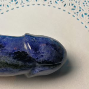 Cavegirl rock hard stenen dildo