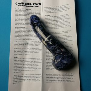 Cavegirl rock hard stenen dildo