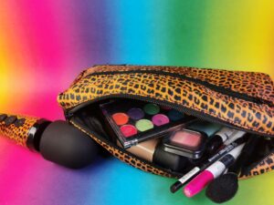 Mijn makeup in het tasje van de panthra shaka