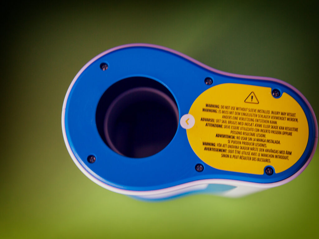 Nog een bovenaanzicht van de autoblow ai, deze keer is de sleeve verwijderd en zie je het scherpe randje en de binnenkant van de autoblow ai