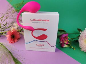 De voorkant van de verpakking van de lovense lush 3