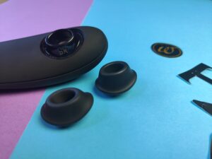 De womanizer classic 2 met de twee tuutjes.