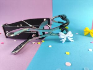 De pootjes van de rimba mouth spreader