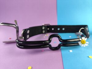 De rimba mouth spreader helemaal dicht