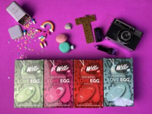 De verpakkingen van de willie love toys love eggs