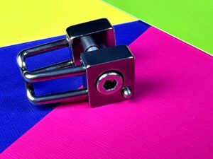 De meo bdsm nose lock nose shackle close-up
