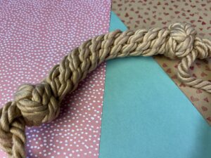 Close-up van de shibari bondage rope bite gag.