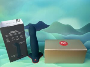 De achterkant van de sleeve en de goudkleurige doos van de fun factory limba flex large