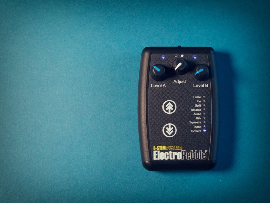 Electropebble e-stim powerbox