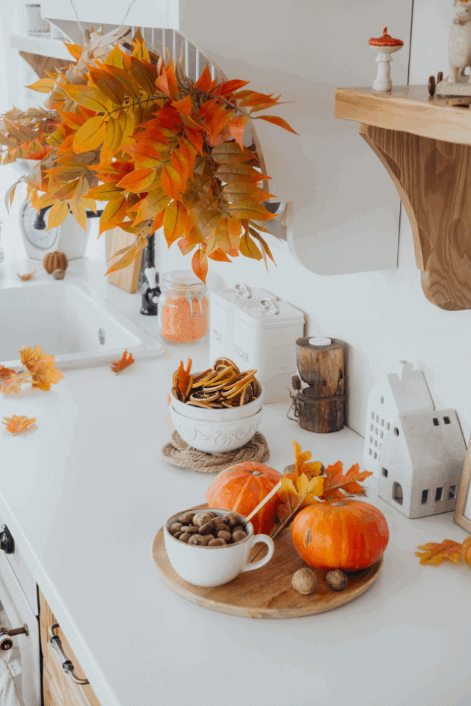 How To Use Simple Fall Kitchen Decor For A Stunning Look
