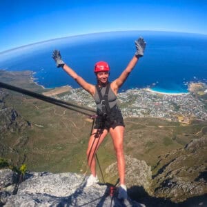 ABSEIL TABLE MOUNTAIN - CAPE TOWN