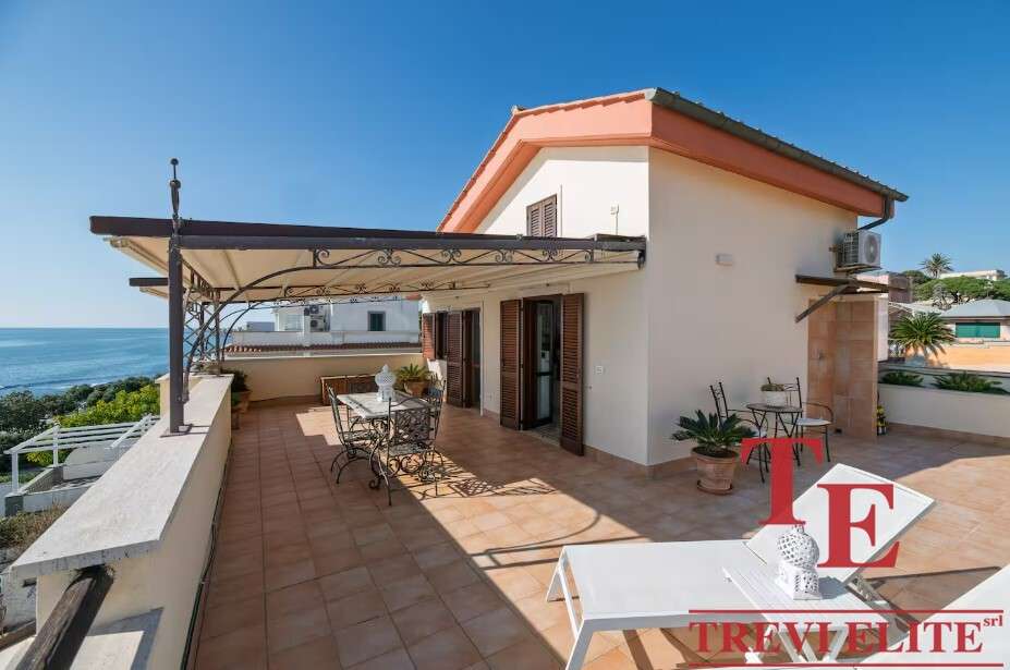 villa na more ryadom s rimom (13)