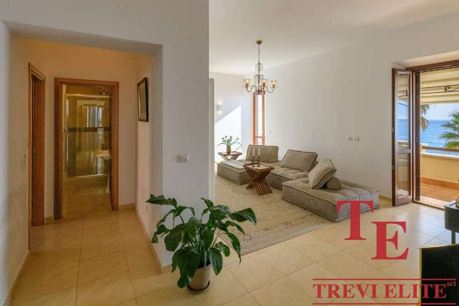 villa na more ryadom s rimom (2)